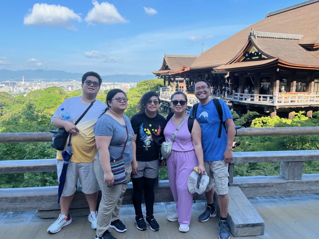 Kyoto in One Day: @ Kiyomizu-dera Temple & @ Gioji Temple