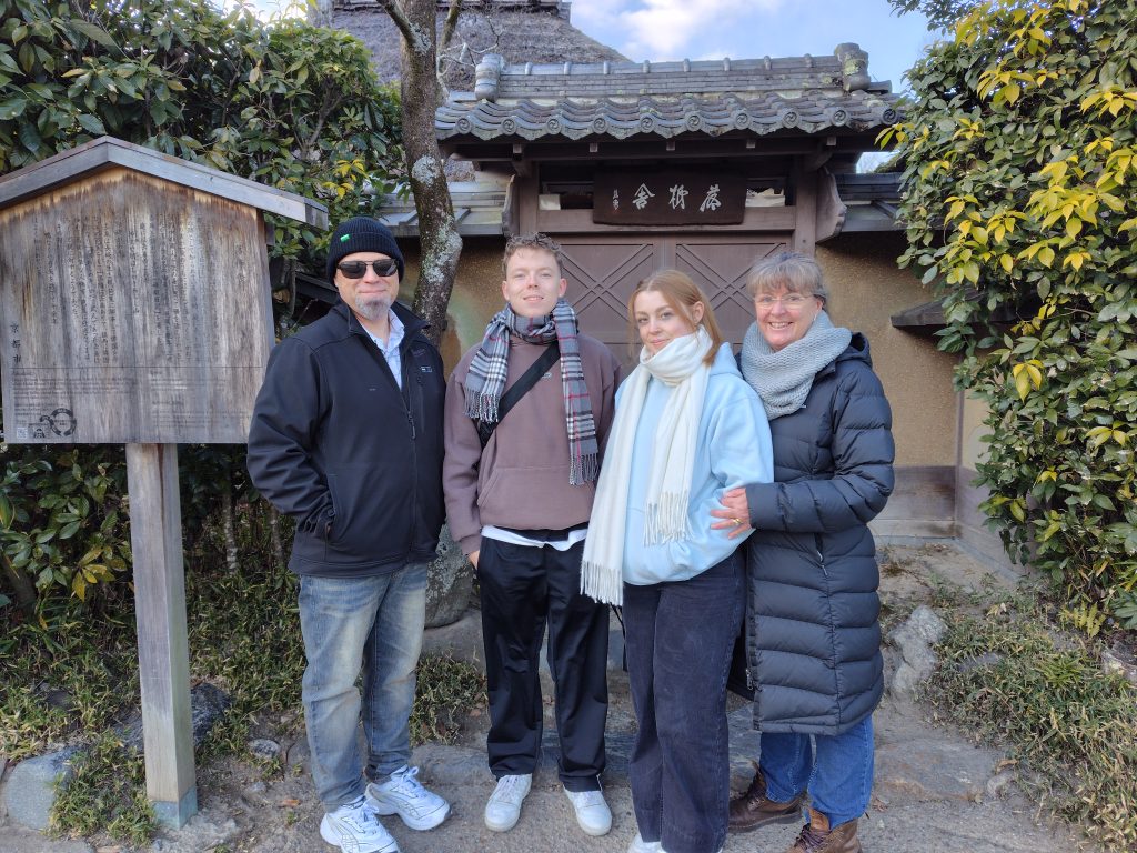 Kyoto in Half a Day: Otagi Nenbutsu-ji Temple & Gio-ji Temple