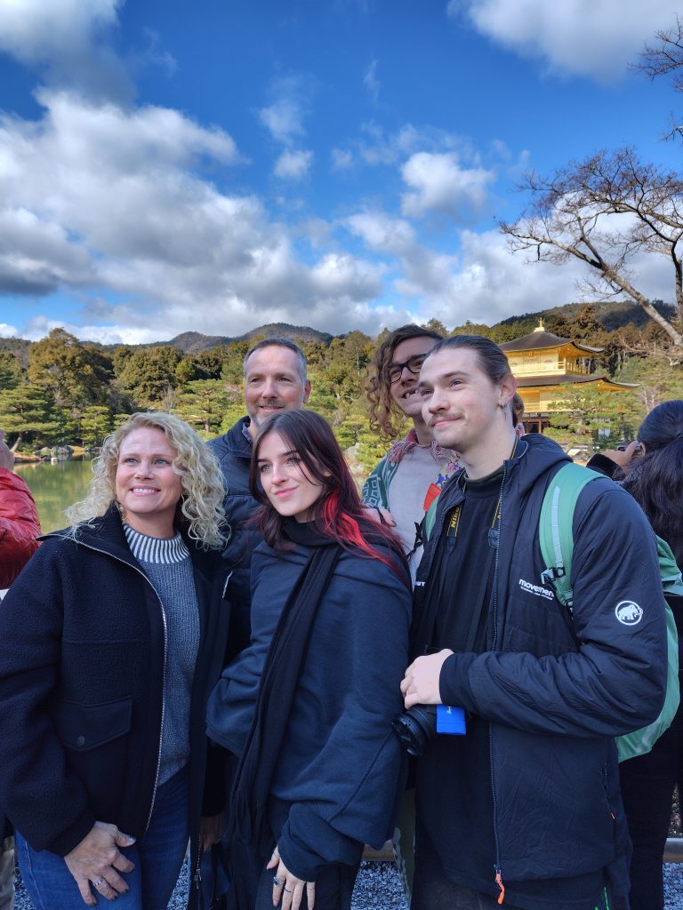 Kyoto: Sanjusangendo & Hana Kisshokyo
