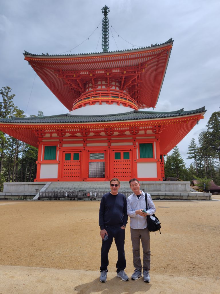 Osaka: Kongobuji Temple & Conrad Osaka