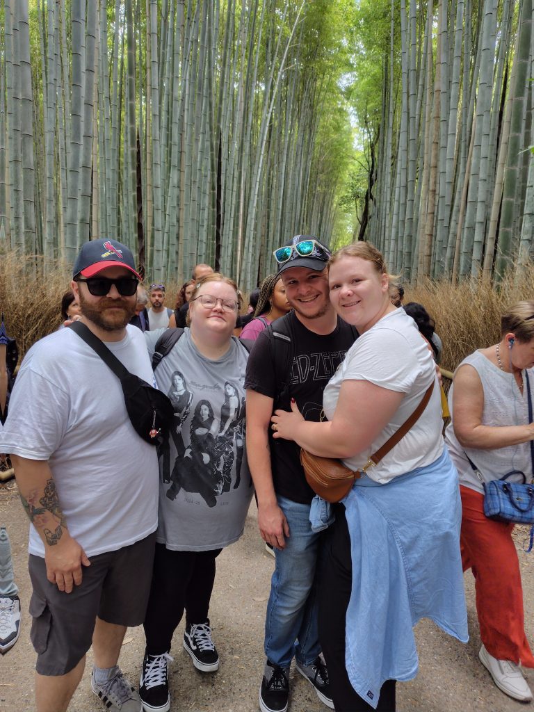 Kyoto in One Day: Fushimi Inari Taisha & Nishiki Market + Lunch