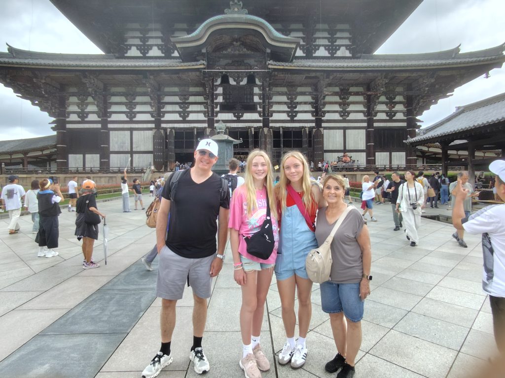 Osaka: Todaiji Great Buddha Hall & Naramachi
