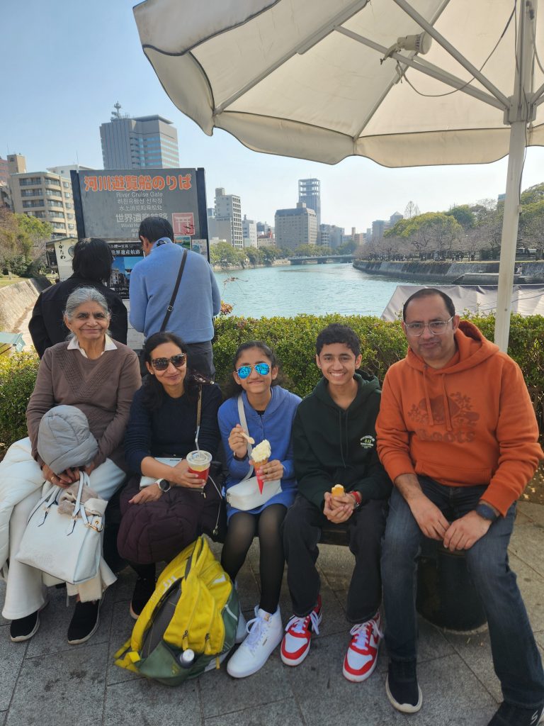 Hiroshima in One Day: Peace Memorial Park & Tour End