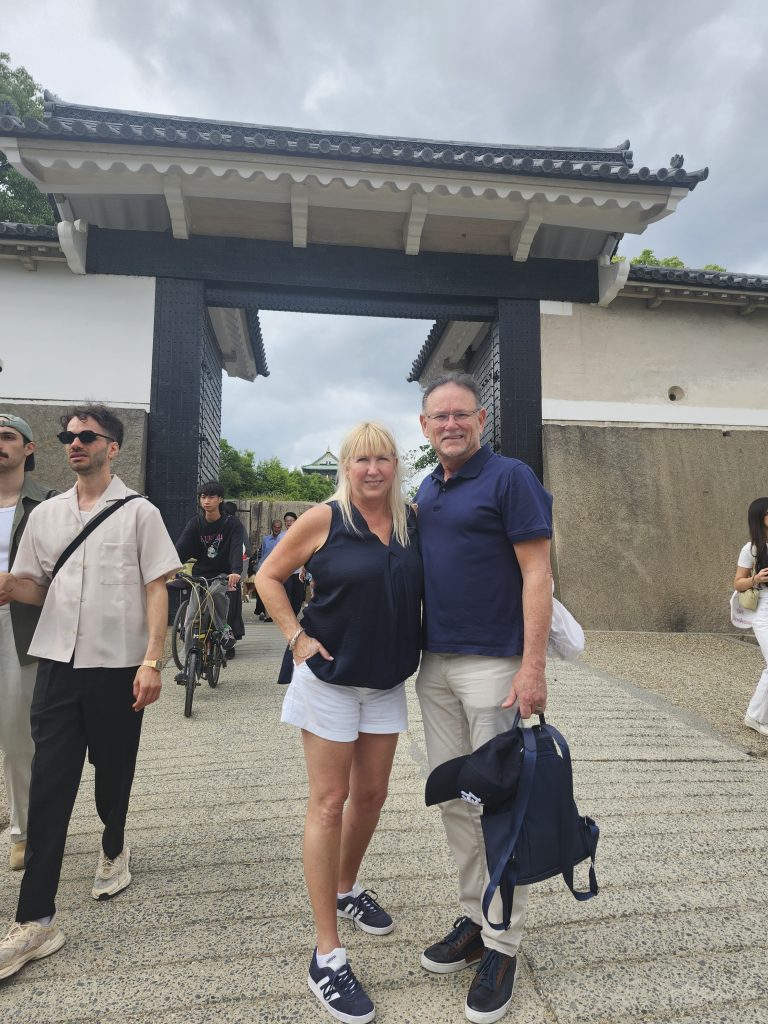 Osaka in Half a Day: Shitennoji Temple & Dotonbori ~ Hozenji Yokocho