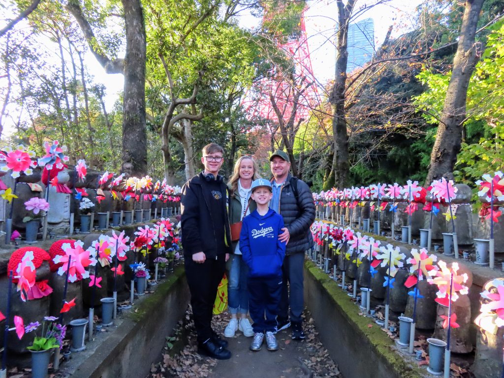 Tokyo in One Day: Nijubashi Bridge & Zojoji Temple → Tokyo Tower