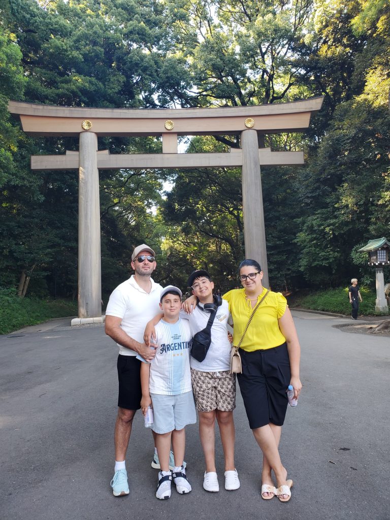 Tokyo: Explore Tsukiji & Hotel → Disband