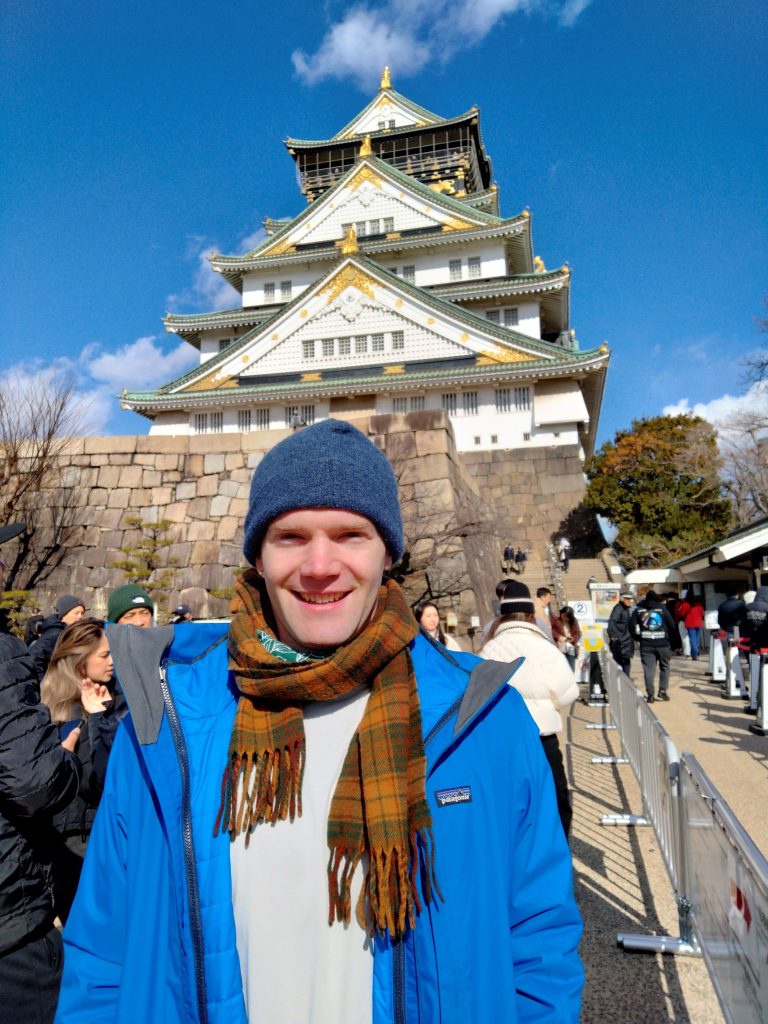 Osaka in One Day: Osaka Castle and stay there & Sumiyoshi Taisha