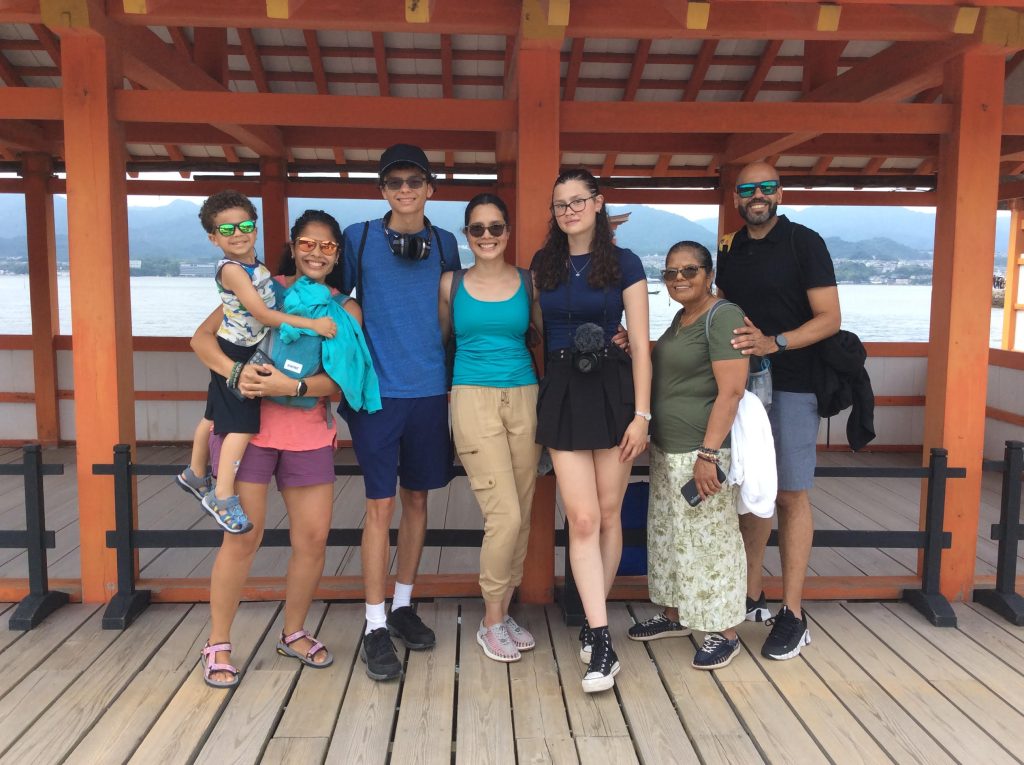 Hiroshima & Miyajima in 1 Day: Private Tour