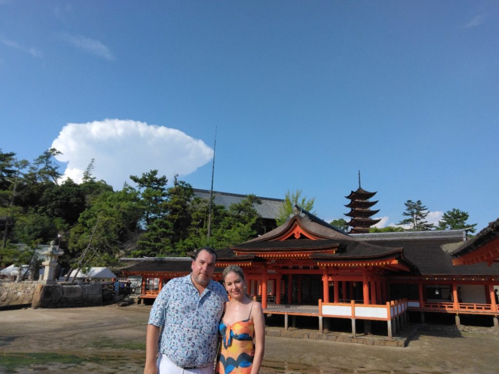 Hiroshima in One Day: travel by taxi & ferry & Edion Peace Wing