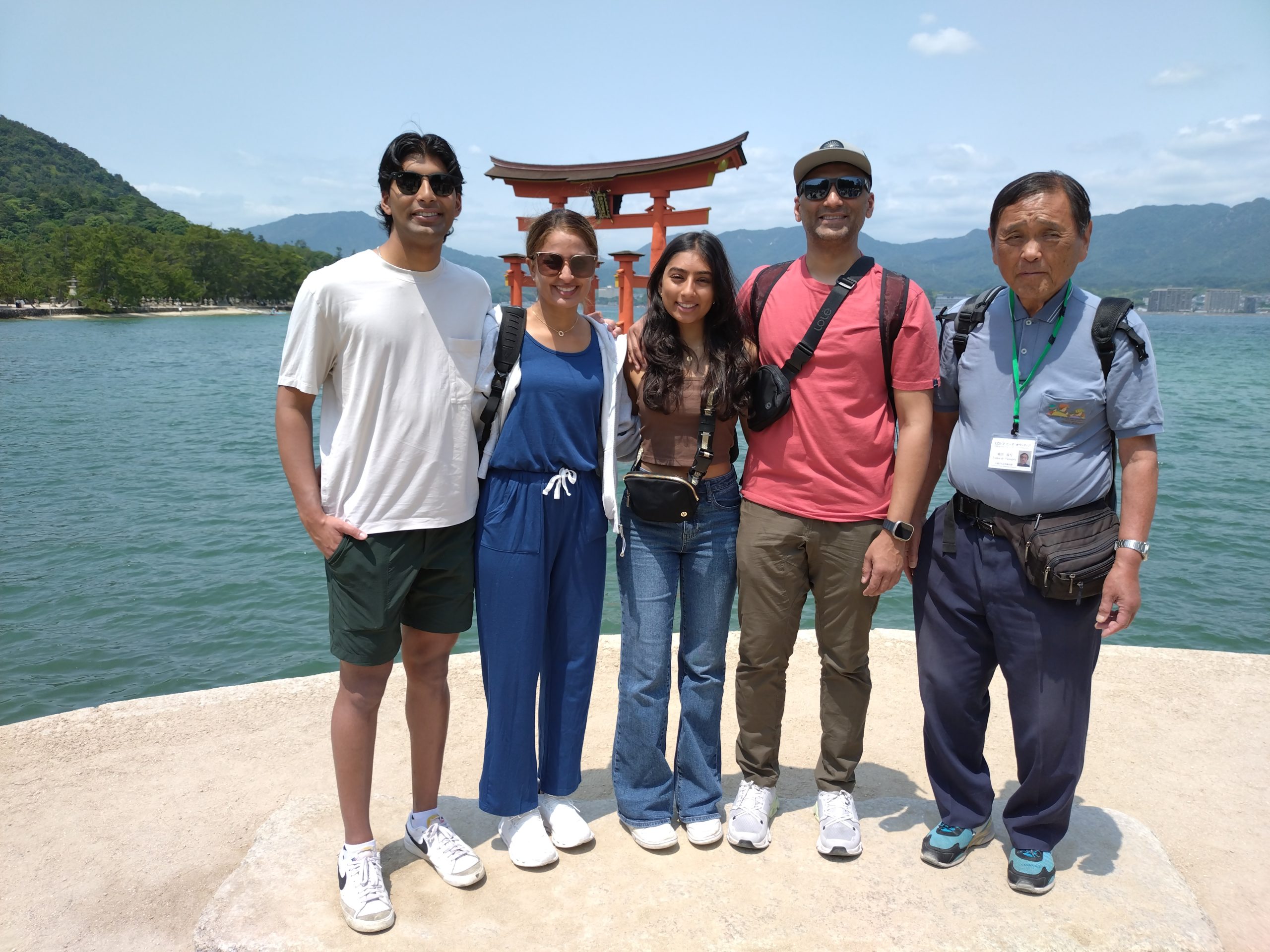 Hiroshima in One Day: Miyajima by JR & To the museum by bus