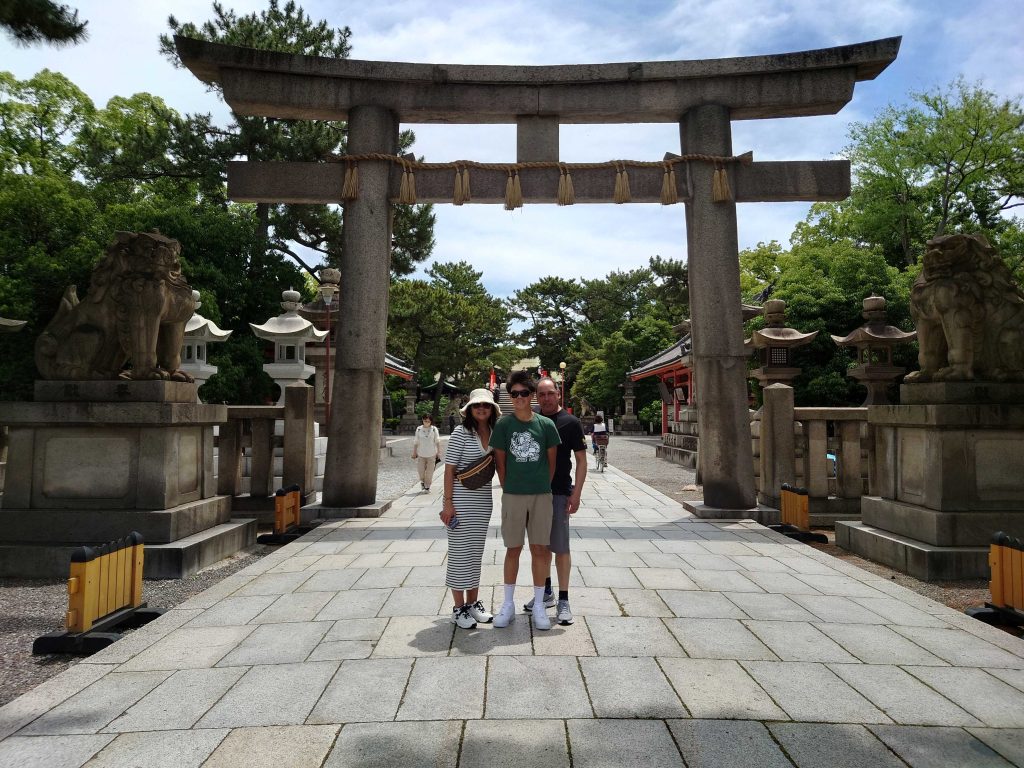 Osaka in Half a Day: @ Sumiyoshi Taisha & @ Dotonbori