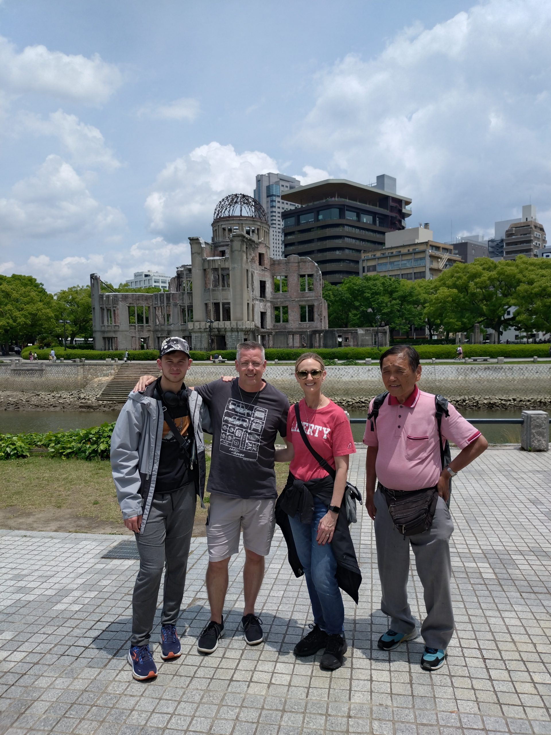 Hiroshima & Miyajima in 1 Day: Private Tour