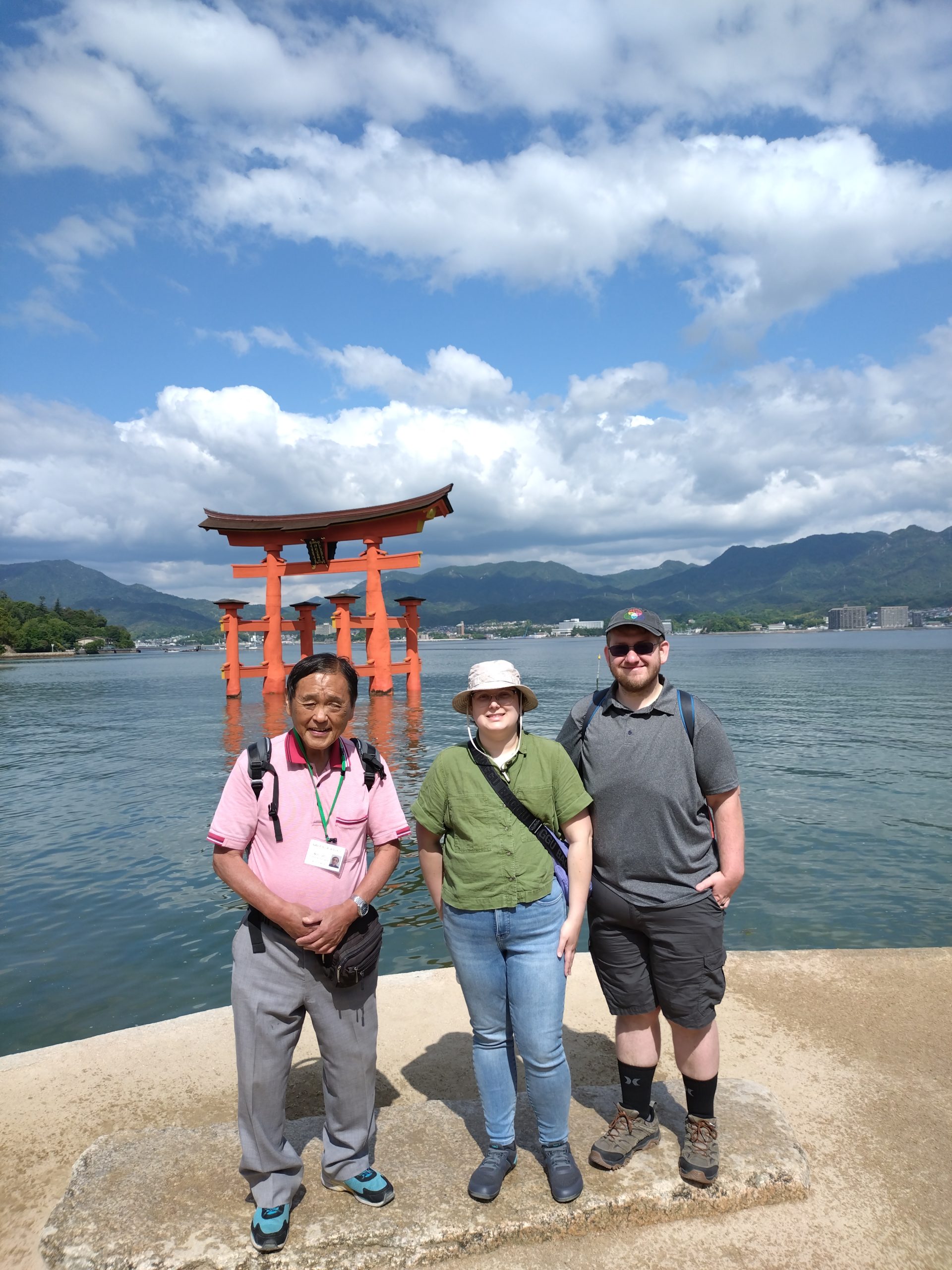 Hiroshima in One Day: Miyajimaguchi & After lunch　To the museum