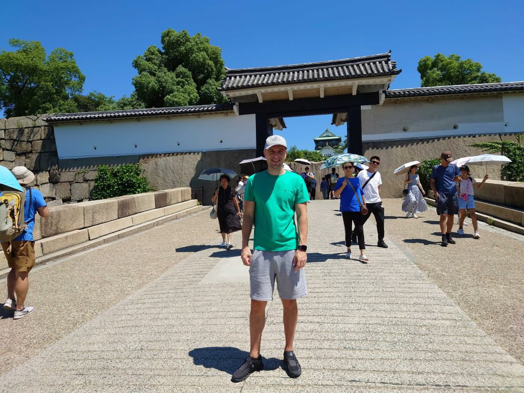 Osaka in One Day: @ Osaka Castle (exterior only) & @ Dotonbori