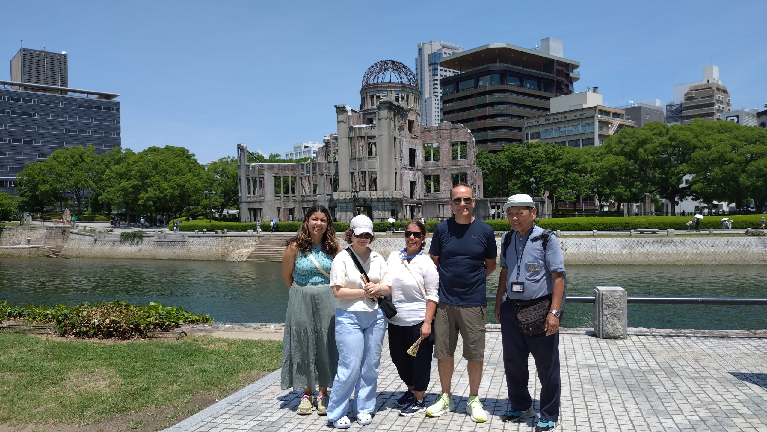 Hiroshima: the museum & Okonomiyaki Village　Disband