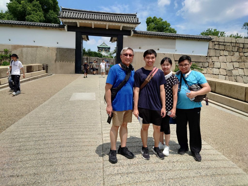 Osaka in Half a Day: at Shinsaibashi & at Dotonbori