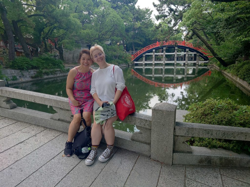 Osaka in Half a Day: @ Shitennoji & @ Osaka Castle