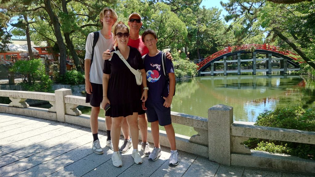 Osaka in Half a Day: @ Sumiyoshi Taisha Shrine & @ Dotonbori