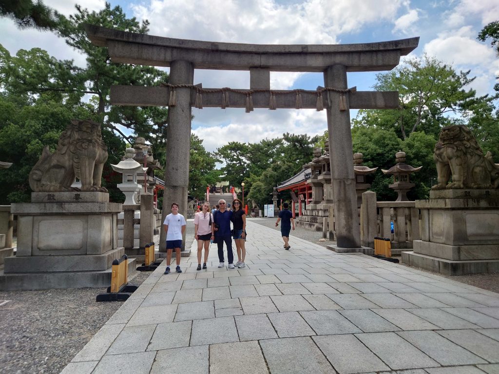 Osaka in One Day: @ Sumiyoshi Taisha & @ Kuromon Market
