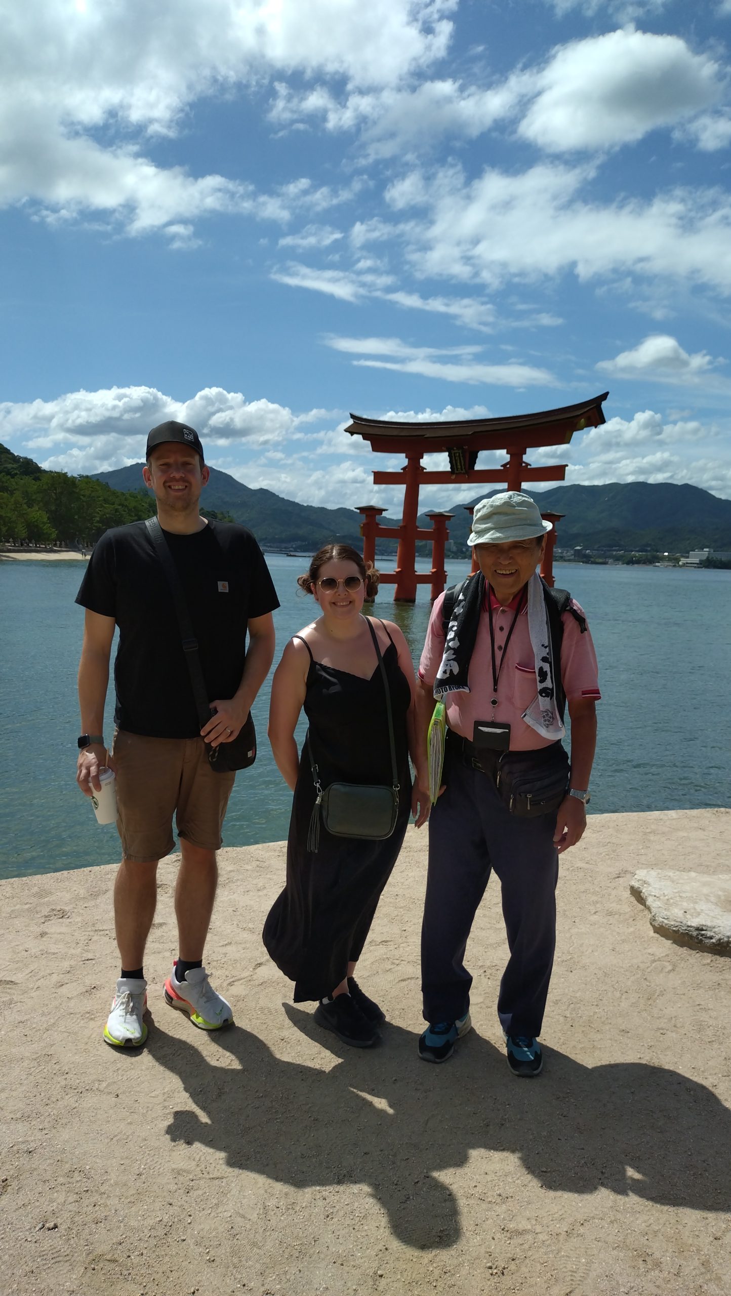 Hiroshima in Half a Day: Miyajima Station & Miyajimaguchi to Hiroshima