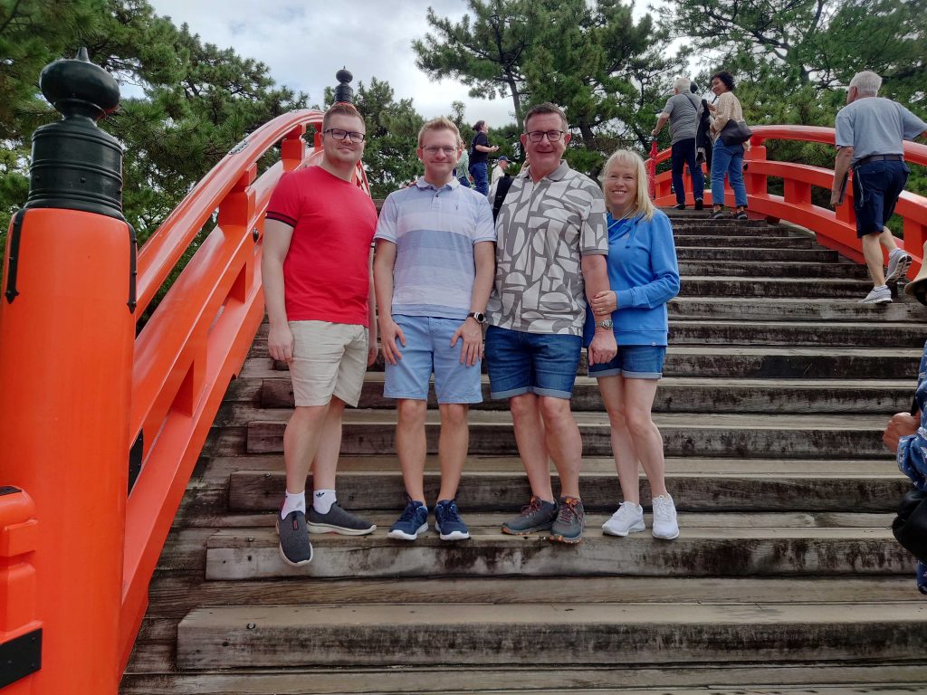 Osaka in One Day: @ Sumiyoshi Taisha Shrine & @ Osaka Castle
