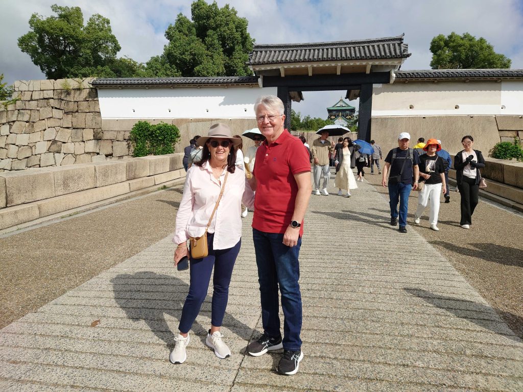 Osaka in Half a Day: @ Osaka Castle (exterior only) & @ Kuromon Market