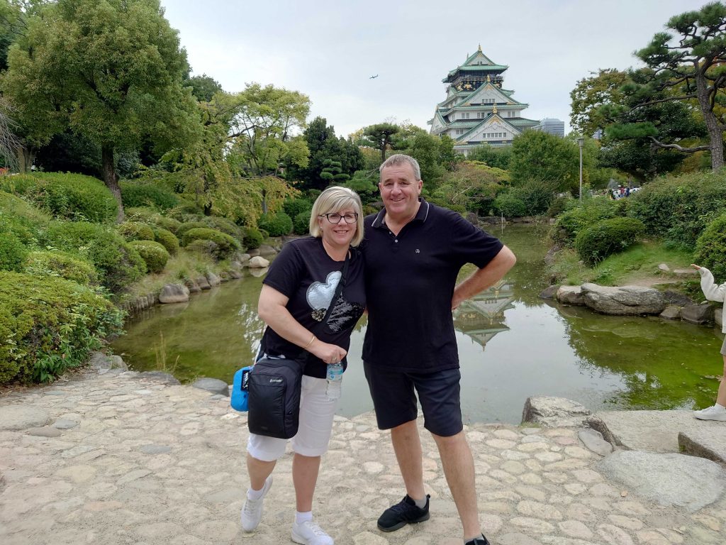 Osaka in Half a Day: @ Osaka Castle (exterior only) & @ Doguyasuji