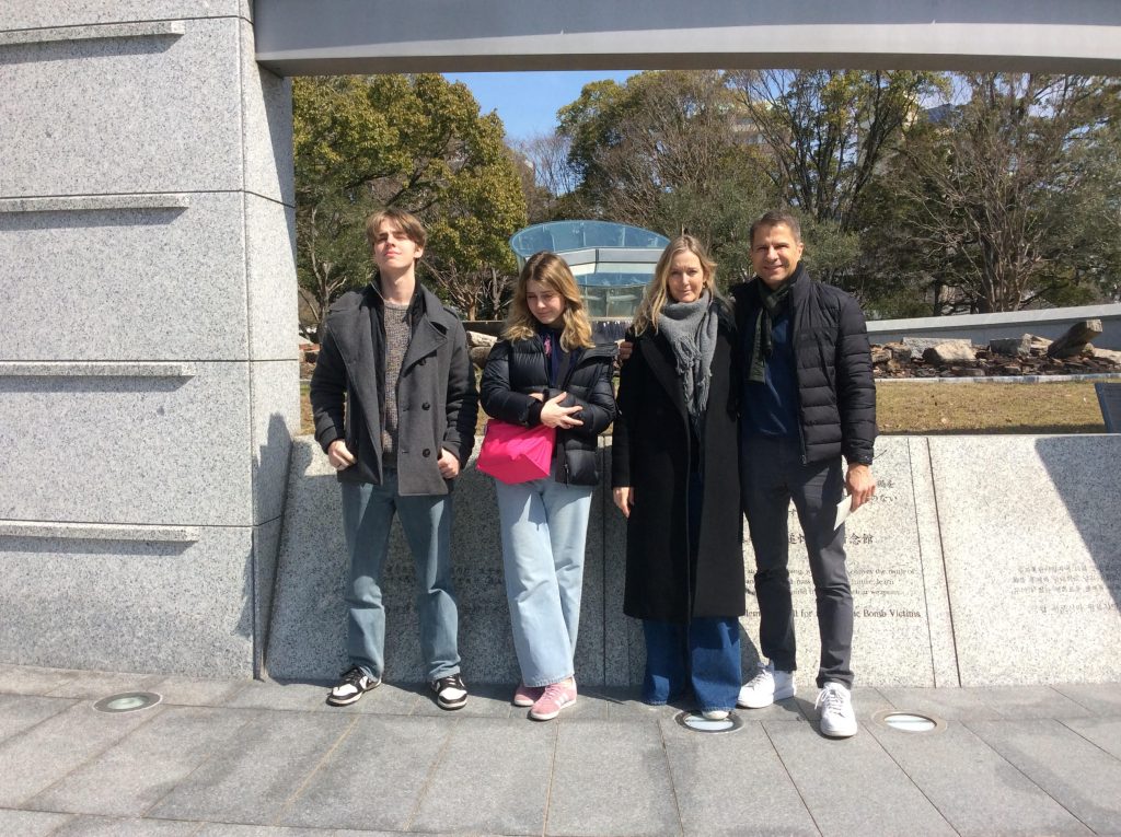 Hiroshima & Miyajima in 1 Day: Private Tour