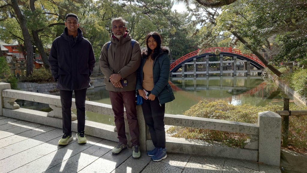 Osaka in Half a Day: @ Sumiyoshi Taisha Shrine & @ Dotonbori