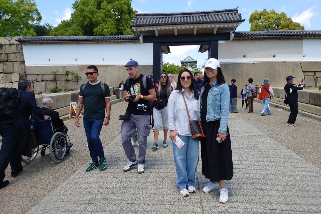Osaka in Half a Day: @ Osaka Castle (exterior only) & @ Kuromon Market