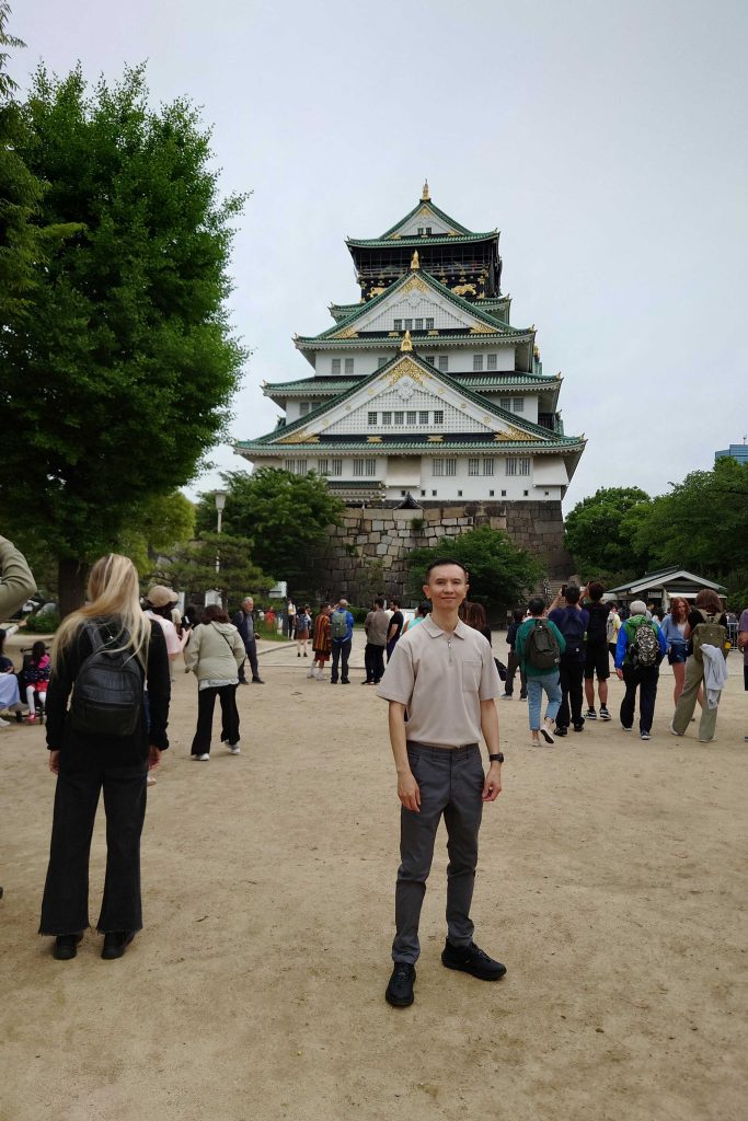 Osaka in Half a Day: @ Osaka Castle (exterior only) & @ Dotonbori