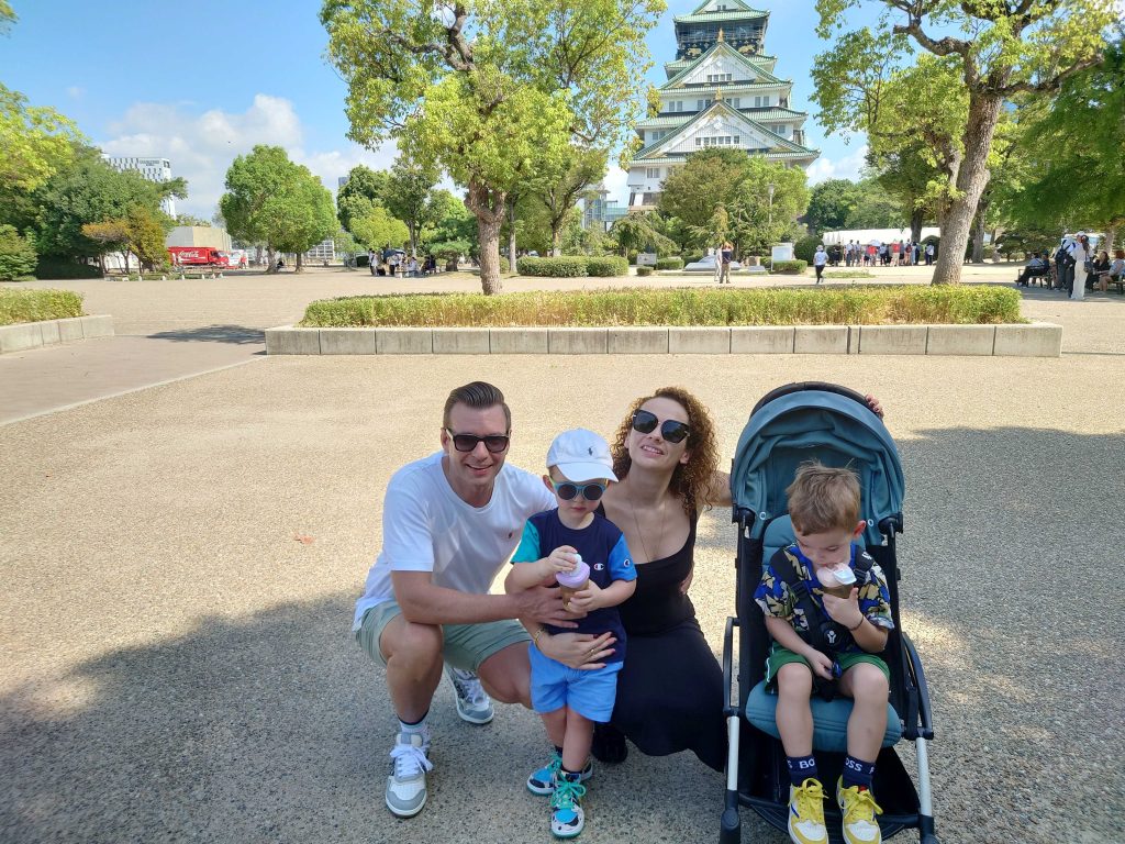 Osaka in Half a Day: @ Osaka Castle (exterior only) & @ Shinsekai