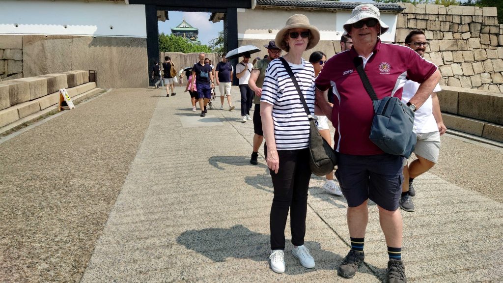 Osaka in Half a Day: @ Osaka Castle (exterior only) & @ Dotonbori