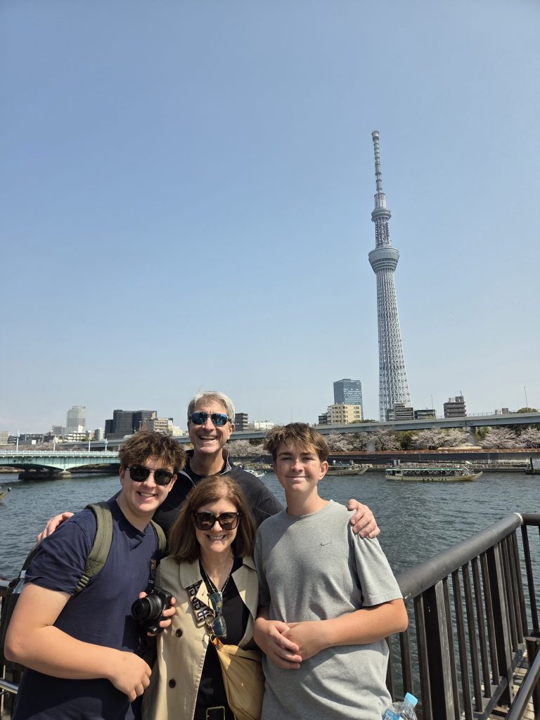 Tokyo in Half a Day: Meiji Shrine & Scramble Crossing