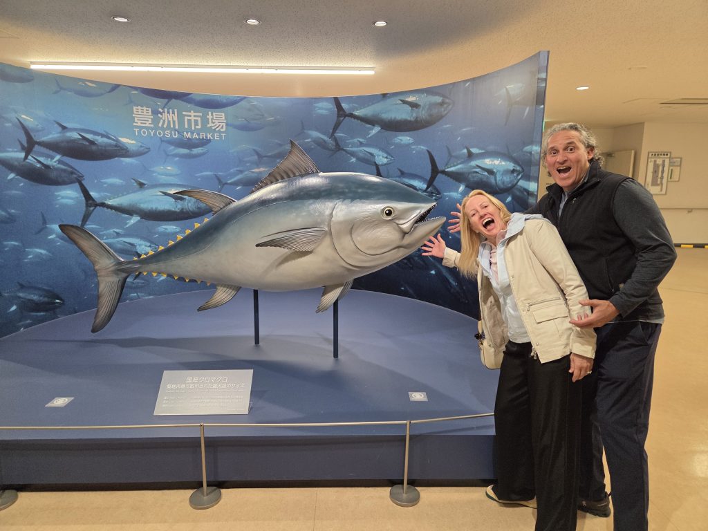 Tokyo: Toyosu Market tour & Tsukiji Market