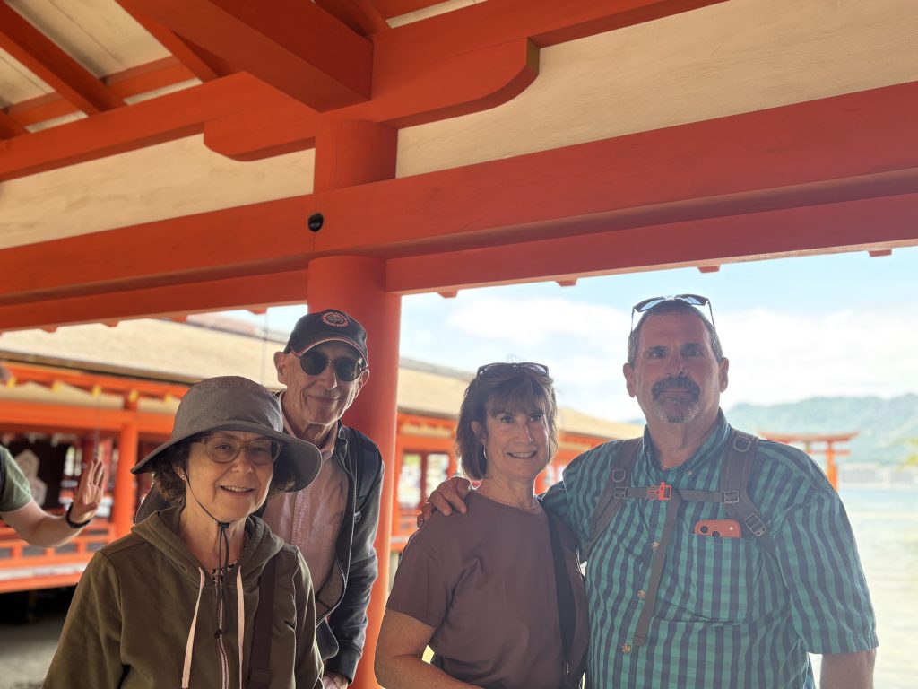 Hiroshima in One Day: Miyajima & Hondori