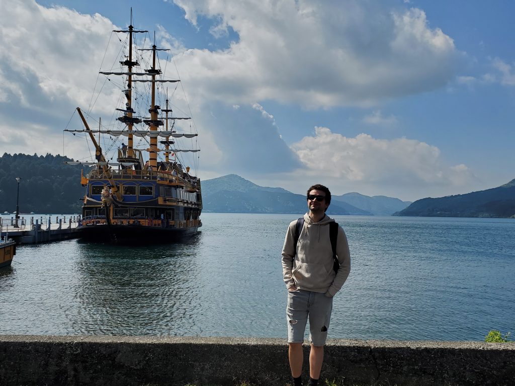Kanagawa in One Day: Owakudani Stroll & Hakone Shrine