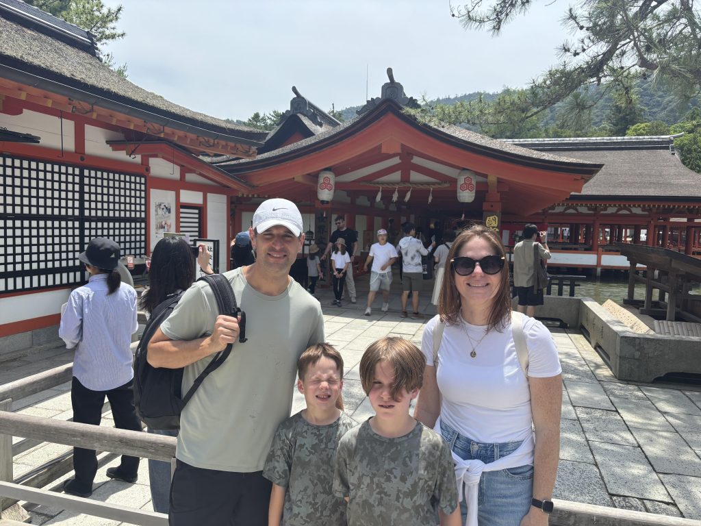 Hiroshima in One Day: Travel to Miyajima & Travel to Hiroshima