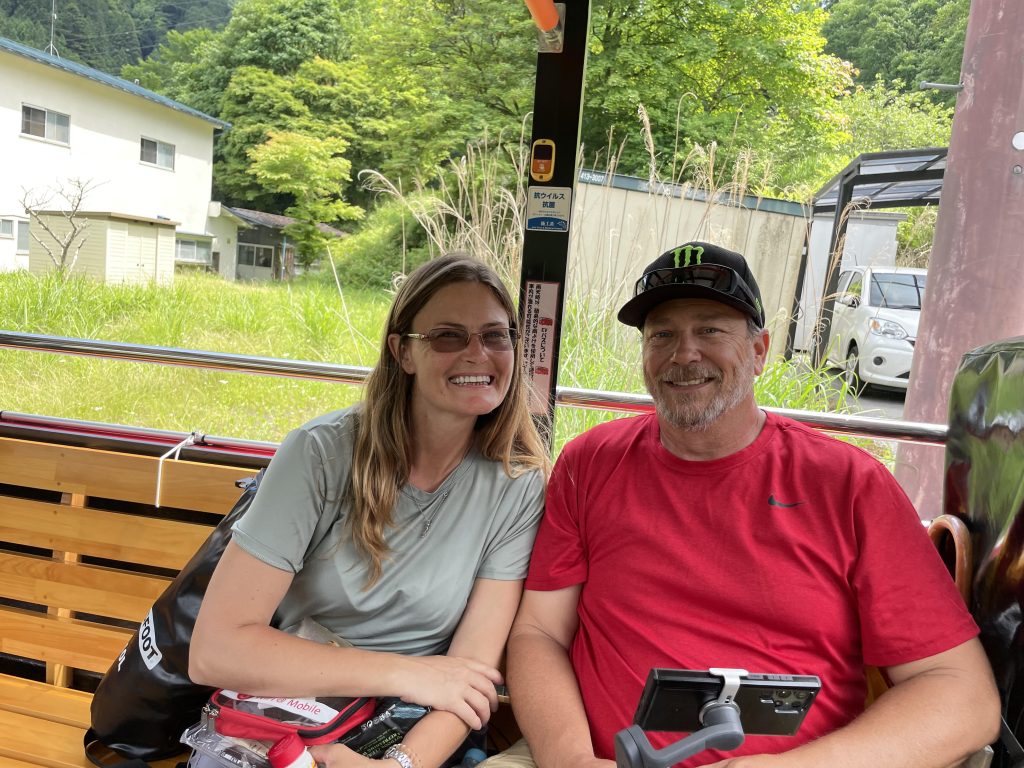 Tochigi in One Day: Board the bus & Kanmangafuchi