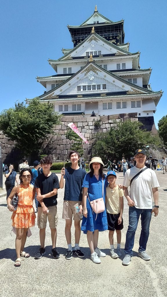 Osaka in Half a Day: Sightseeing: Osaka Castle