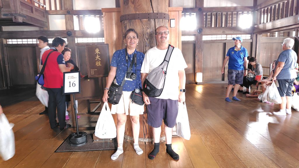 Hyogo in Half a Day: Sightseeing at Himeji Castle & Ice cream shop