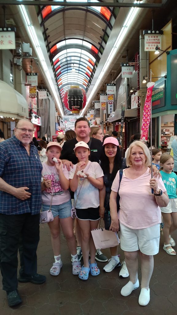 Osaka in Half a Day: Sightseeing ①: Kuromon & Sightseeing ②: Dotonbori