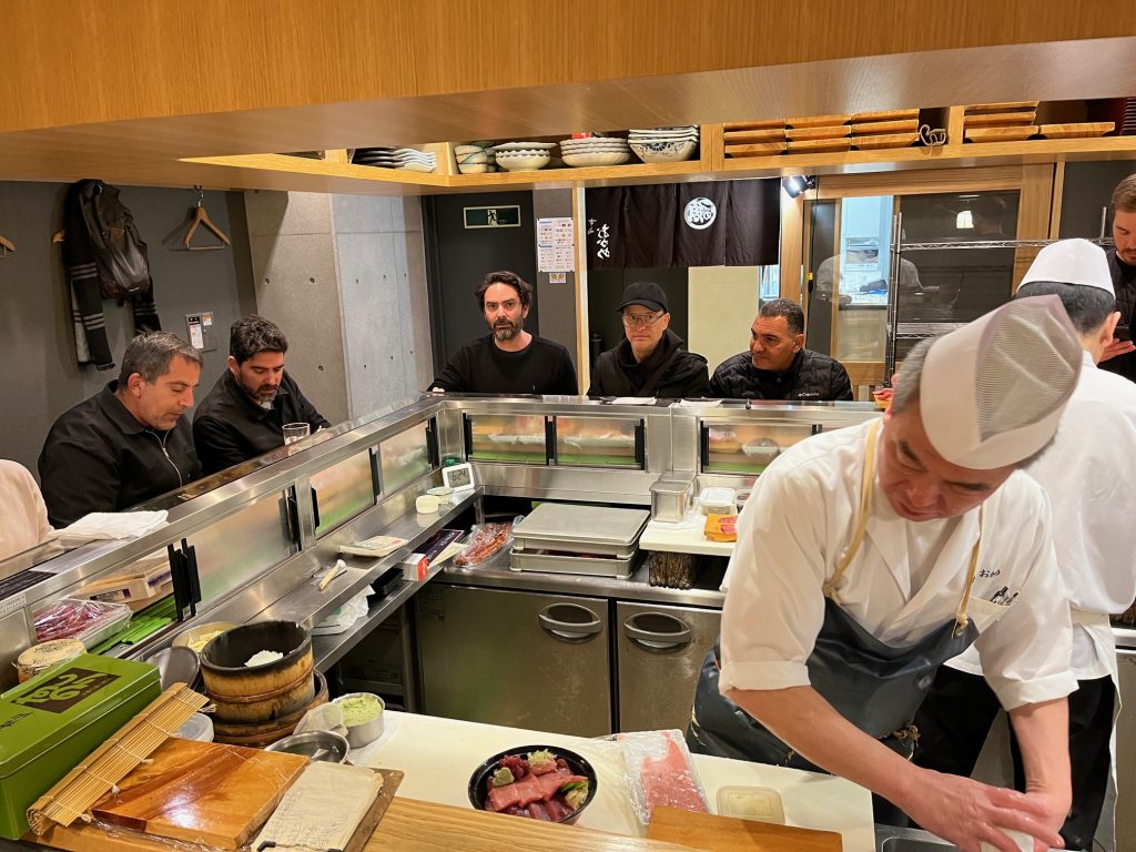 Toyosu Tuna Auction & Tsukiji Local Food Tour