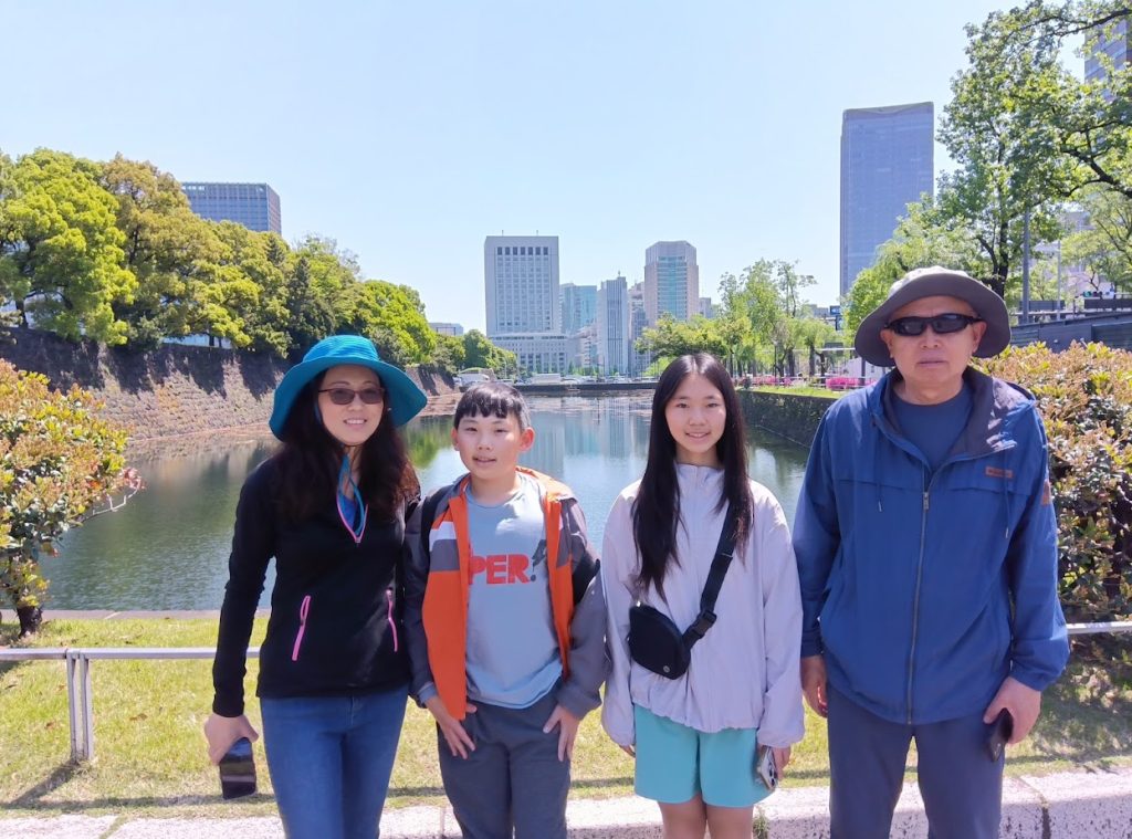 Tokyo in One Day: Imperial Palace Outer Garden & Tokyo Skytree