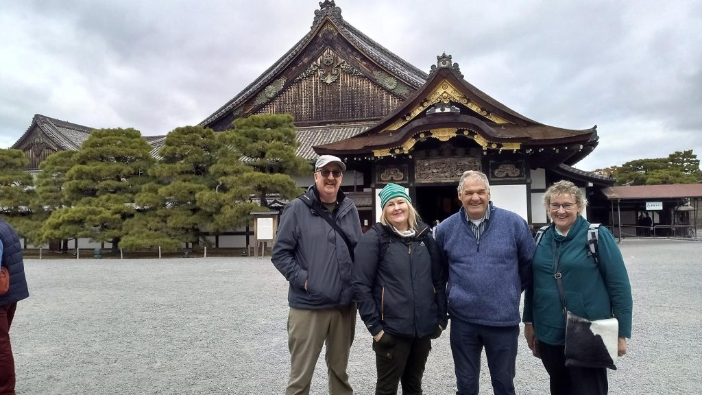 Kyoto in One Day: Sightseeing ①: Nijo & Sightseeing ④: Nishiki