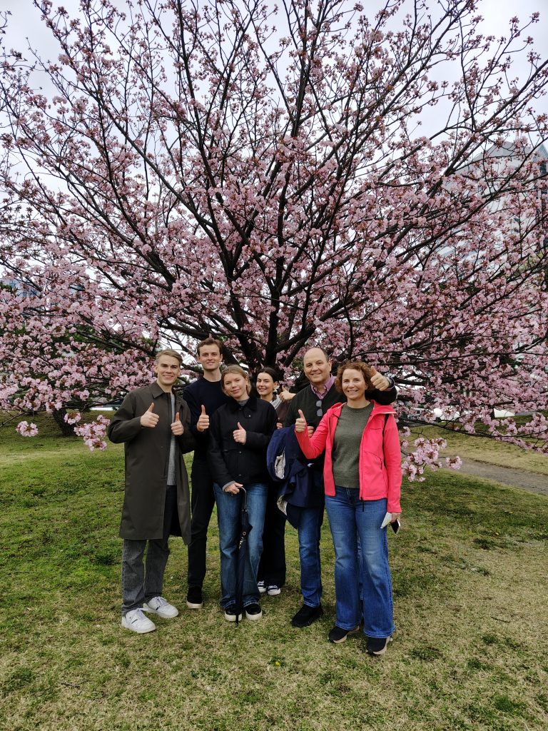 Tokyo in Half a Day: Hamarikyu & Shin-Marunouchi Building