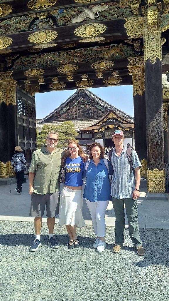 Kyoto: Travel to Gion by private car