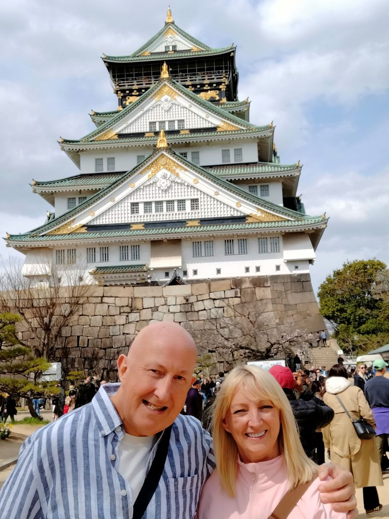 Osaka in Half a Day: Osaka Castle and stay there & Dotonbori