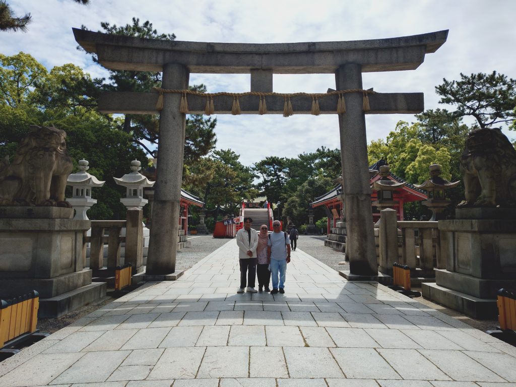 Osaka in Half a Day: @ Sumiyoshi Taisha Shrine & @ Dotonbori
