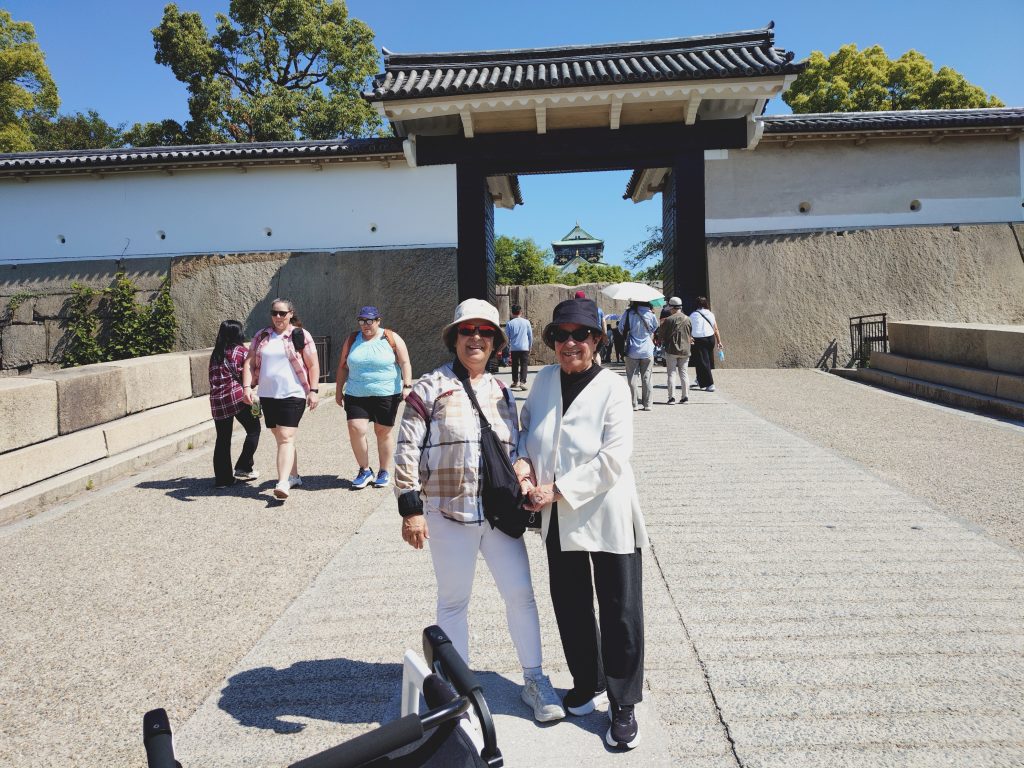 Osaka: @ Sumiyoshi Taisha Shrine & @ Dotonbori